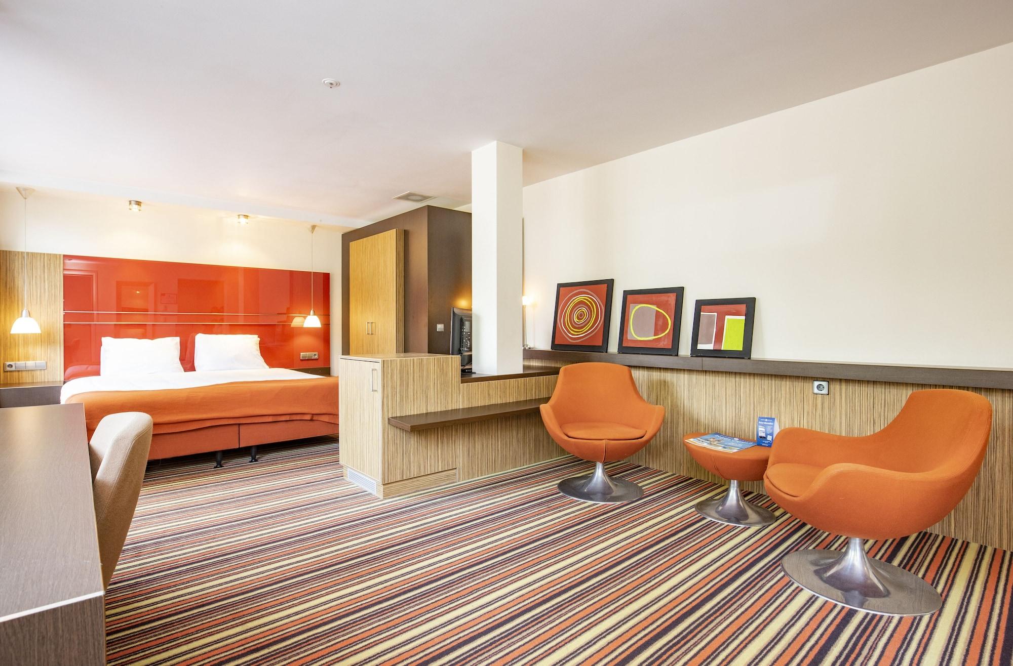 Fletcher Hotel Restaurant Amersfoort Bagian luar foto