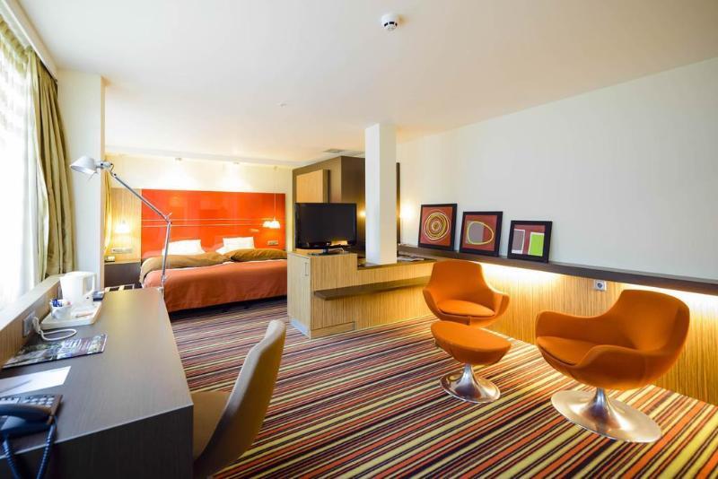 Fletcher Hotel Restaurant Amersfoort Bagian luar foto